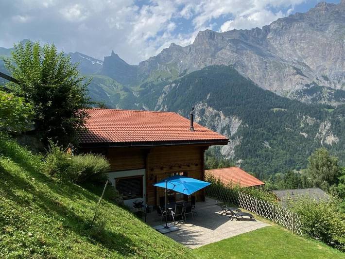 Chalet für 9 Personen, mit Balkon und Garten in Ovronnaz