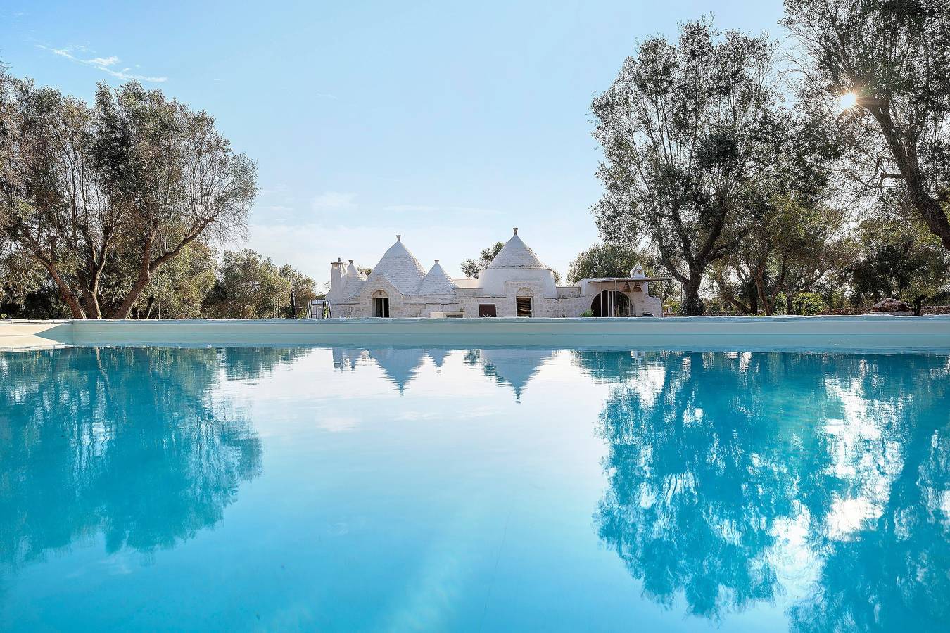 Antico Trullo con Piscina Privata – Totale Esclusività nella Valle d'Itria, Puglia in Ostuni, Salento