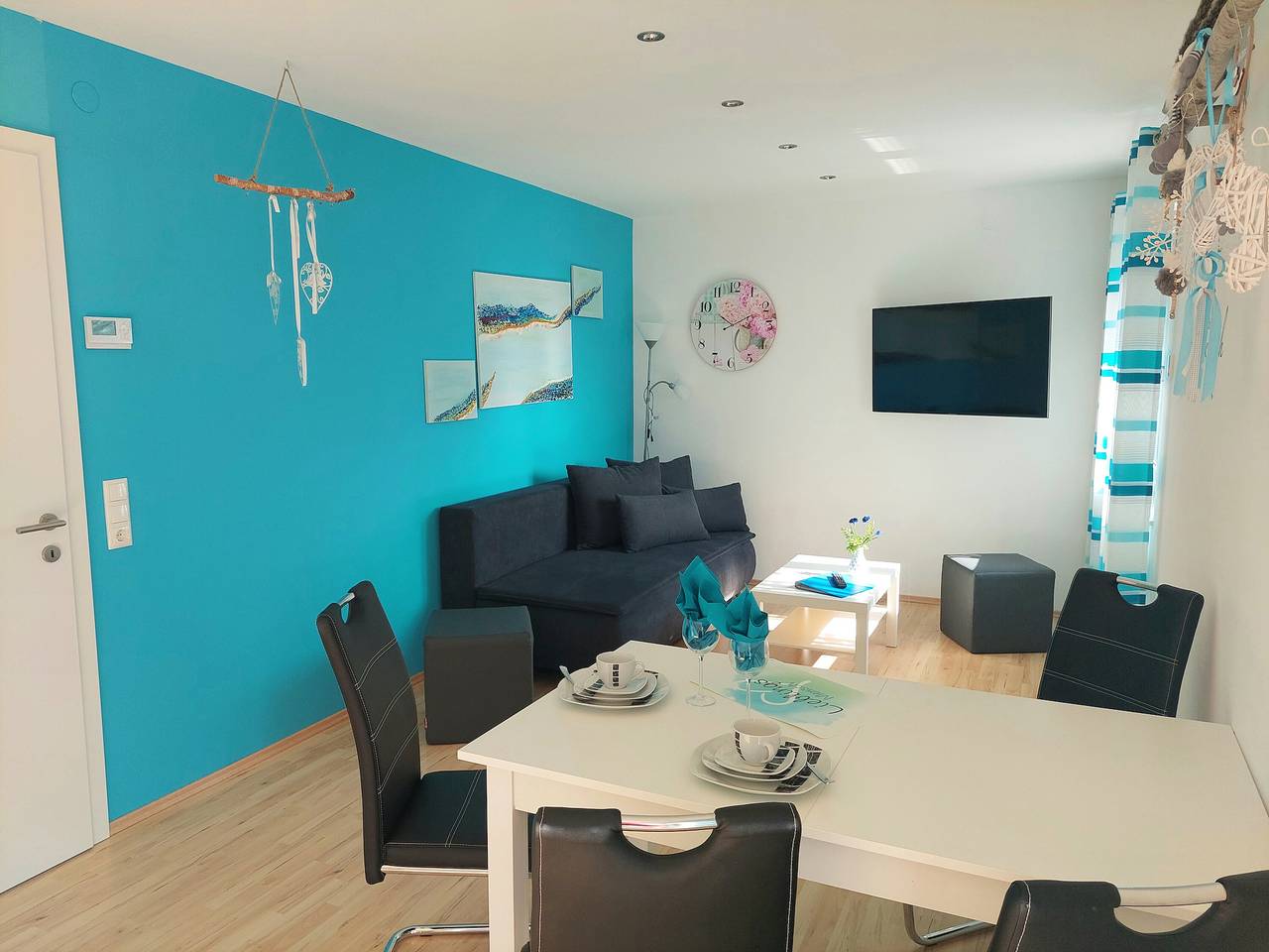 Ganze Wohnung, Ferienwohnung "Zugspitze" mit Bergblick, Wlan & Balkon in Vils, Außerfern