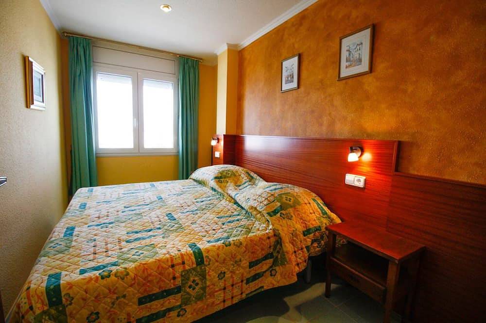 Ganze Wohnung, Wohnung mit wunderschöne Aussicht, 2 Schlafzimmern am Haupthafen in Empuriabrava, Oberampurien
