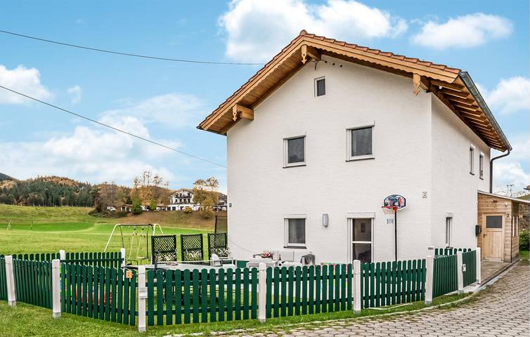 Ferienhaus für 7 Personen, mit Garten und Terrasse, kinderfreundlich - 1