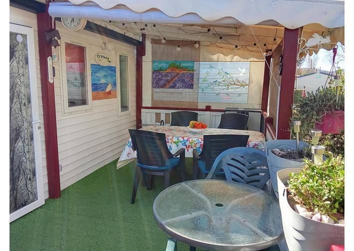 Camping pour 6 personnes, avec piscine ainsi que bassin pour enfant et terrasse à Vic-la-Gardiole - 3