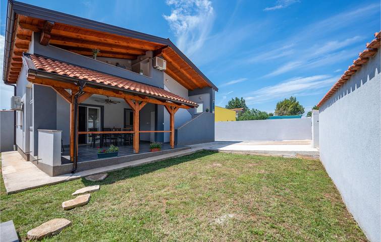 Ferienhaus für 10 Personen, mit Terrasse in Peroj - 3