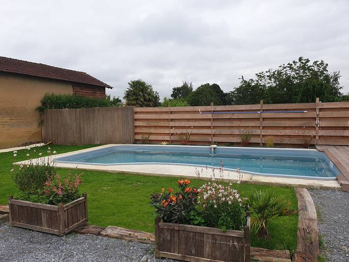Gîte pour 15 personnes, avec piscine ainsi que terrasse et jardin à Nogaro - 2