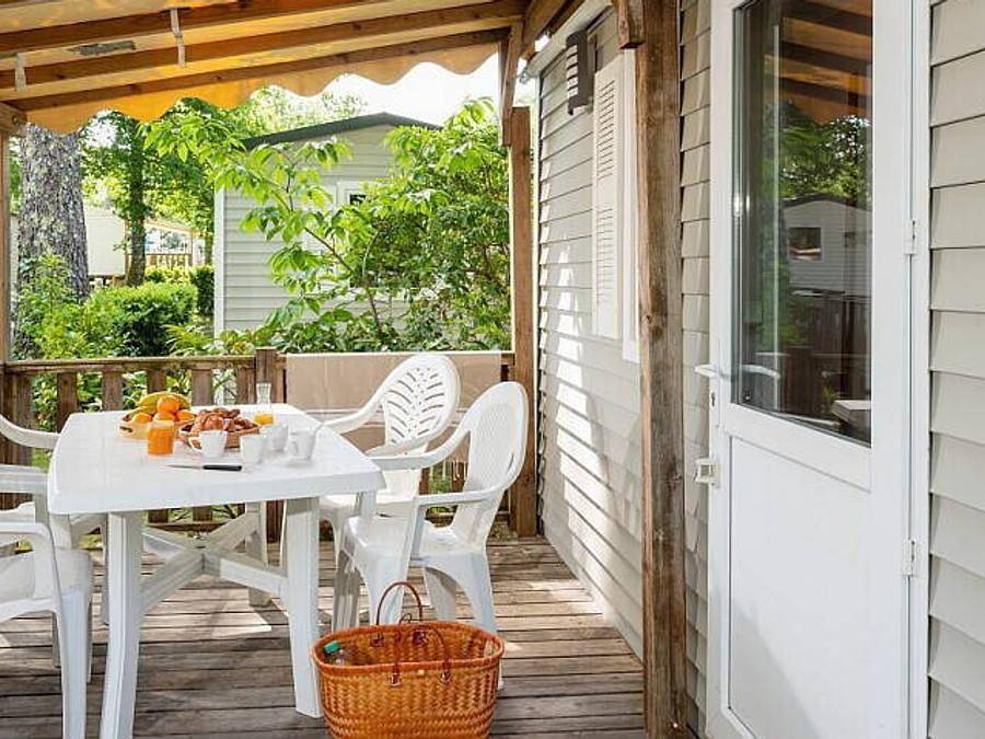 Camping Les Jardins du Morbihan - Mobile home 6 persons - Mobile-home | Comfort | 3 Bedrooms | 6 Pers. | Raised terrace in Monterblanc, Regional Natural Park of the Golfe du Morbihan