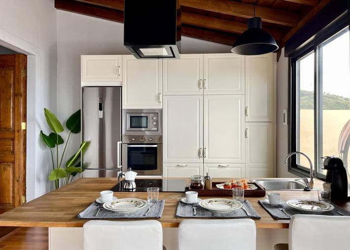 Location de vacances pour 4 personnes, avec terrasse ainsi que vue et piscine, animaux acceptés à Santa Cruz de La Palma - 4