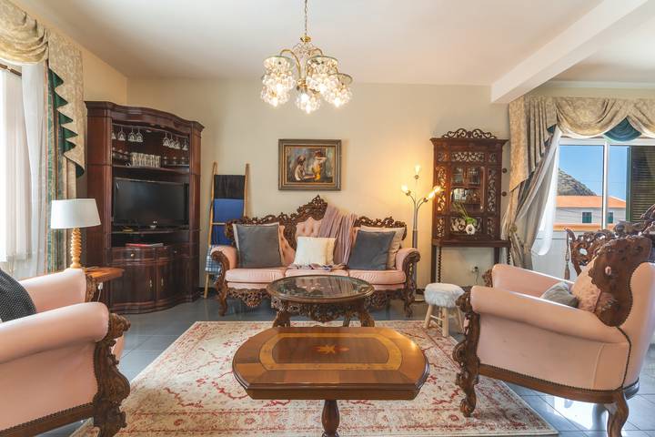 Location de vacances pour 8 personnes, avec terrasse et vue sur l’océan à Porto Moniz - 3