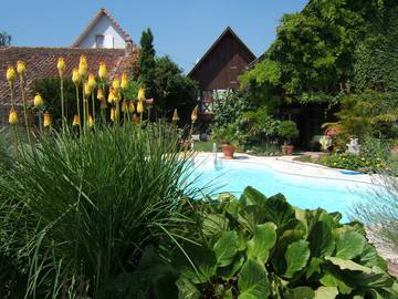 Gîte pour 4 personnes, avec jardin ainsi que piscine et terrasse à Sundhouse