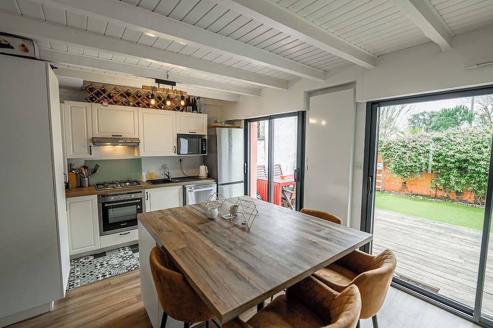 Spacious home w/ garden in Bordeaux in Caudéran (Bordeaux), Bordeaux