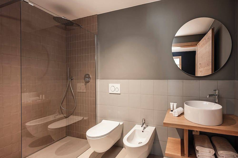 Geheel appartement, Apartment in the center and in the immediate vicinity of the 3 Peaks. Pet friendly! in Toblach, Zuid-Tirol