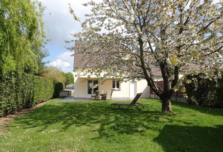 Location de vacances pour 6 personnes, avec Terrasse et Jardin à Bréhal