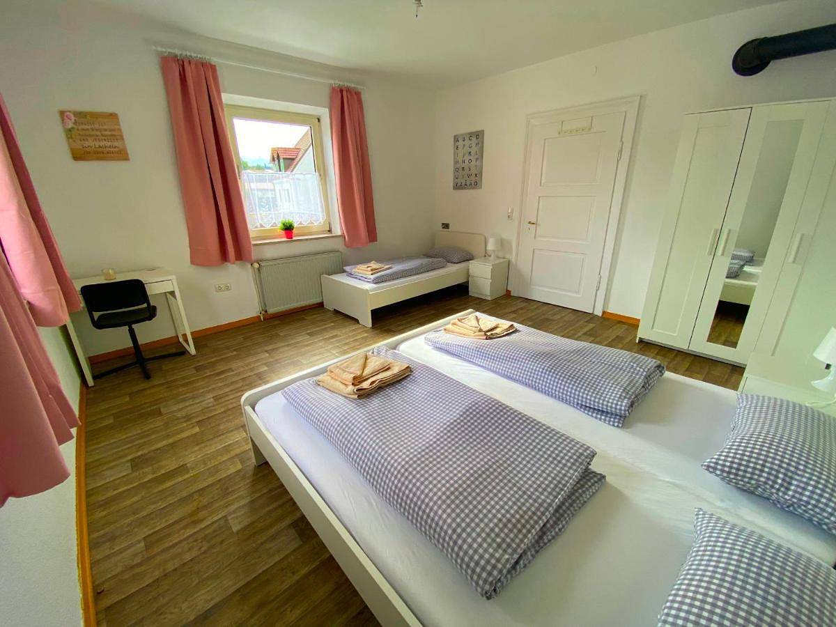 Ganze Wohnung, Standard Double or Twin Room in Fischach, Bayerisch Schwaben