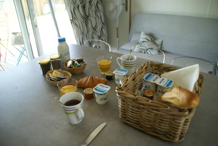 Location de vacances pour 8 personnes, avec piscine et jardin ainsi que sauna et jacuzzi, adapté aux familles à Chenillé-Changé - 4