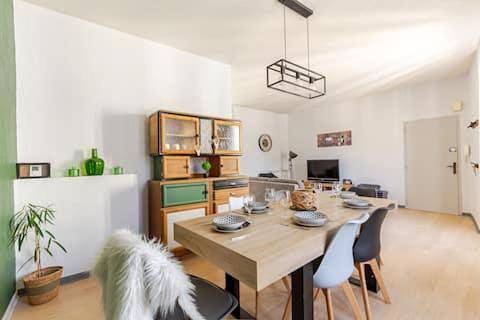 Appartement entier, Two-Bedroom Apartment in Lourdes, Hautes-Pyrénées