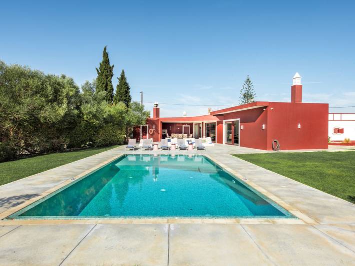Casa de férias para 14 pessoas, com jardim e terraço em Boliqueime
