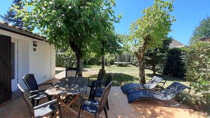Gîte pour 6 personnes, avec jardin à Le Taillan-Médoc