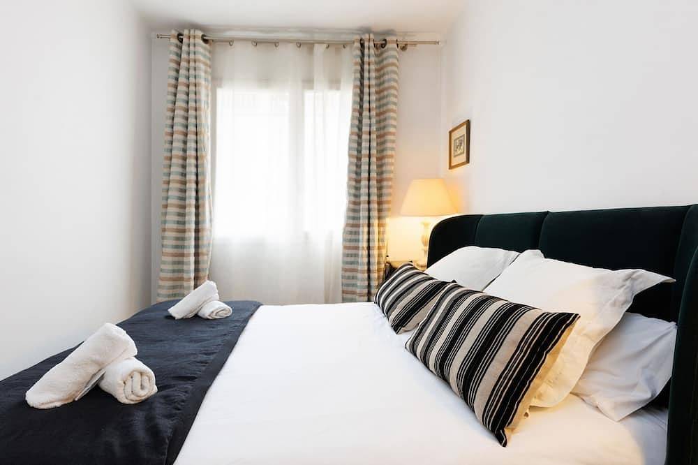 Ganze Wohnung, Apartment 3 bedrooms 4 pax in the city center - Free Wifi in Barcelona Zentrum, Barcelona