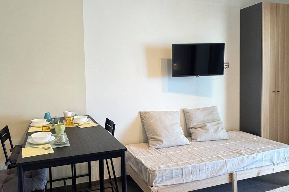 Entire apartment, Sulmare Studios - Molocali Sea View in Alba Adriatica, Teramo Province
