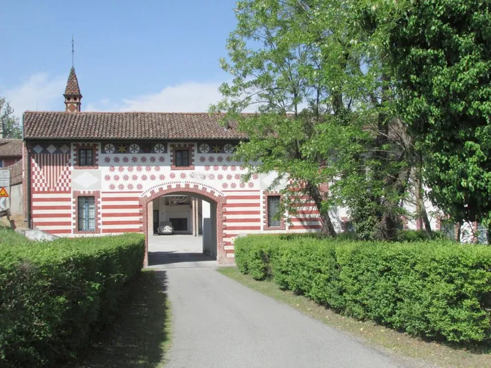 Alloggio in famiglia per 2 persone, con panorama e piscina nonché giardino, con animali domestici - 1