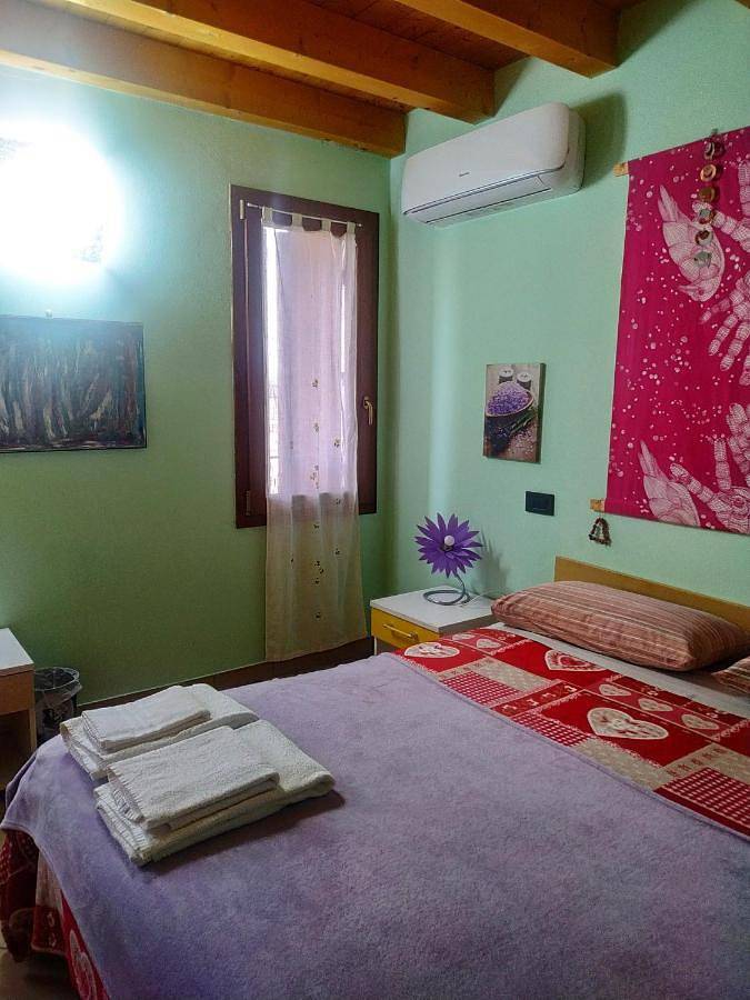 Location de vacances pour 3 personnes, avec Balcon et Terrasse ainsi que Jardin et Vue à San Benedetto Po