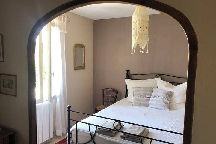 Gîte pour 5 personnes, avec jardin dans Abbaye de Saint Michel de Frigolet - 4