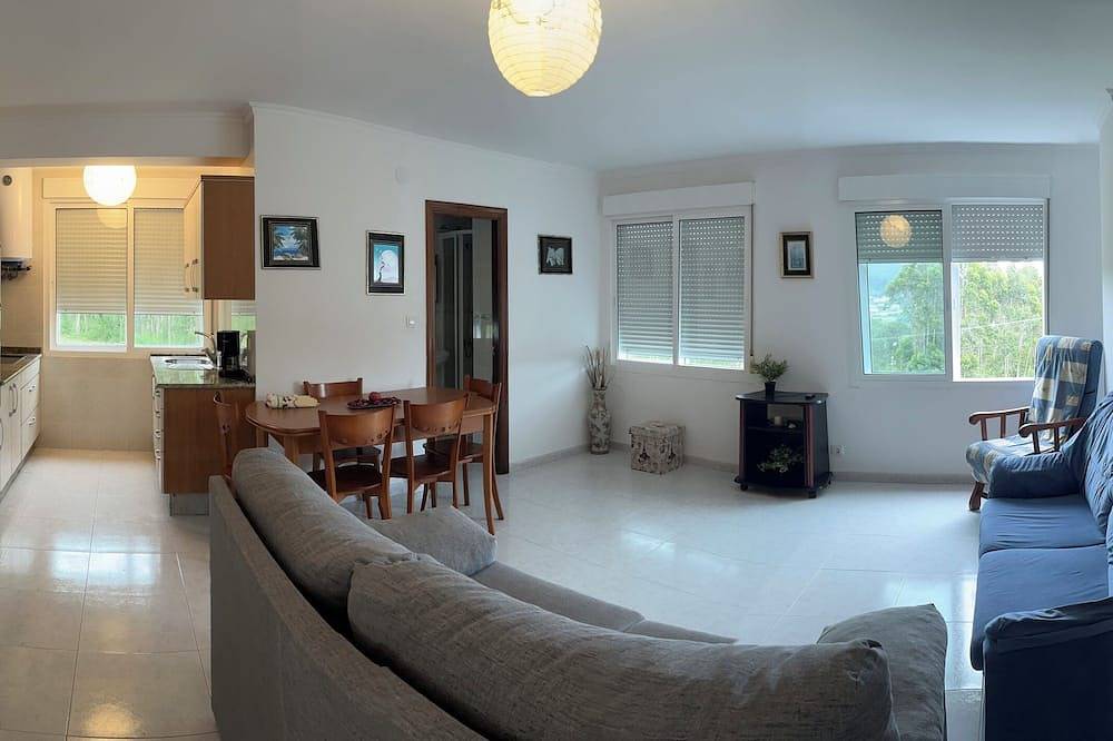 Entire apartment, Apartamento en Finisterre Playa in Sardiñeiro, Fisterra