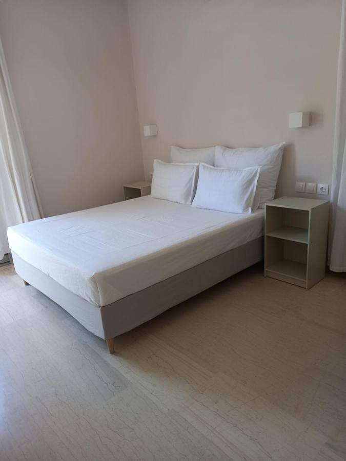 Maison d’hôte pour 2 personnes, avec Balcon et Terrasse ainsi que Jardin et Vue dans Kamena Vourla