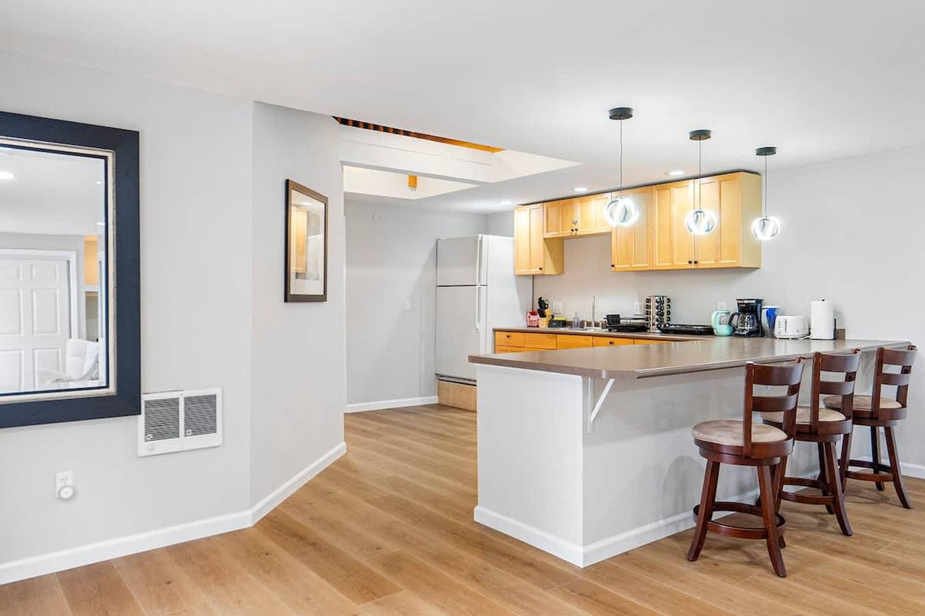 Entire apartment, Santa Clara Spacious 1Br Studio I Free parking in Santa Clara, Silicon Valley