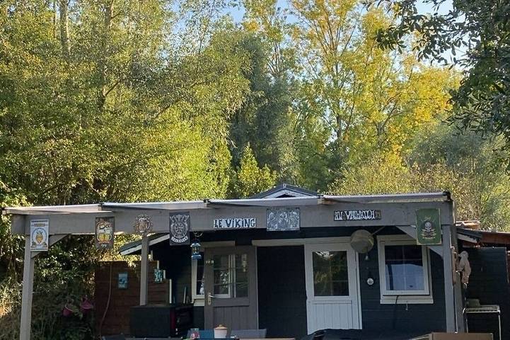 Chalet pour 6 personnes, avec jardin ainsi que balcon et jacuzzi