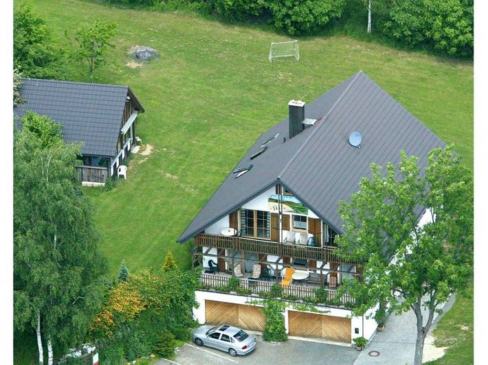 Bauernhof für 4 Personen, mit Balkon/Terrasse und Terrasse sowie Garten in Franken