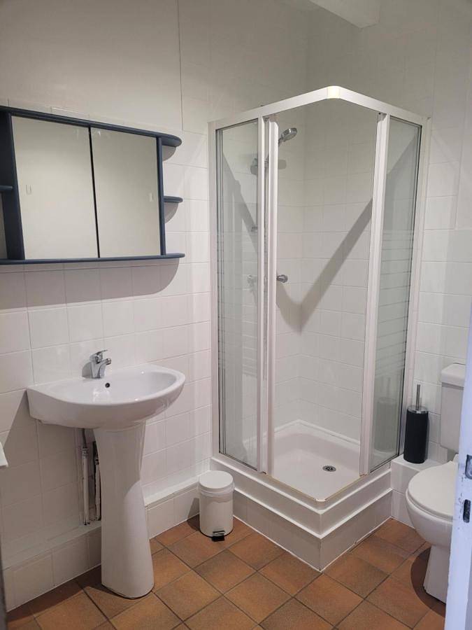 Gîte pour 6 personnes, avec jardin et vue à Pleugueneuc - 3