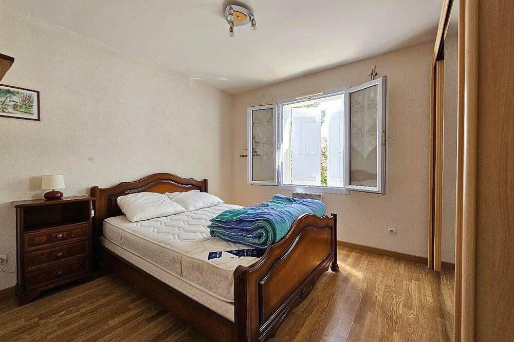 Villa for 6 with terrace, 900m from L'Aiguillon center in L'Aiguillon-sur-Mer, Fontenay-le-Comte