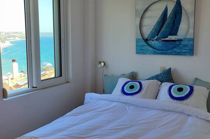 Location de vacances pour 4 personnes, avec jacuzzi ainsi que jardin et balcon dans Kalyves - 3