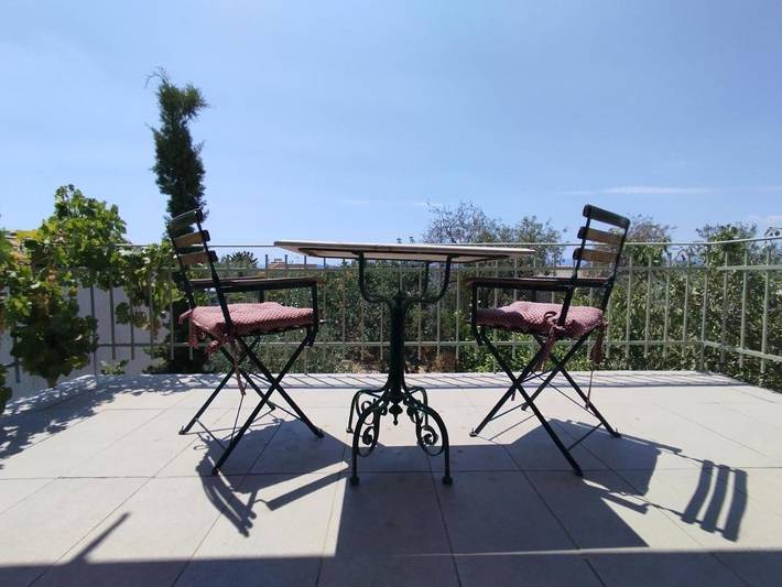 Maison d’hôte pour 2 personnes, avec balcon ainsi que vue et jardin dans Égine - 3