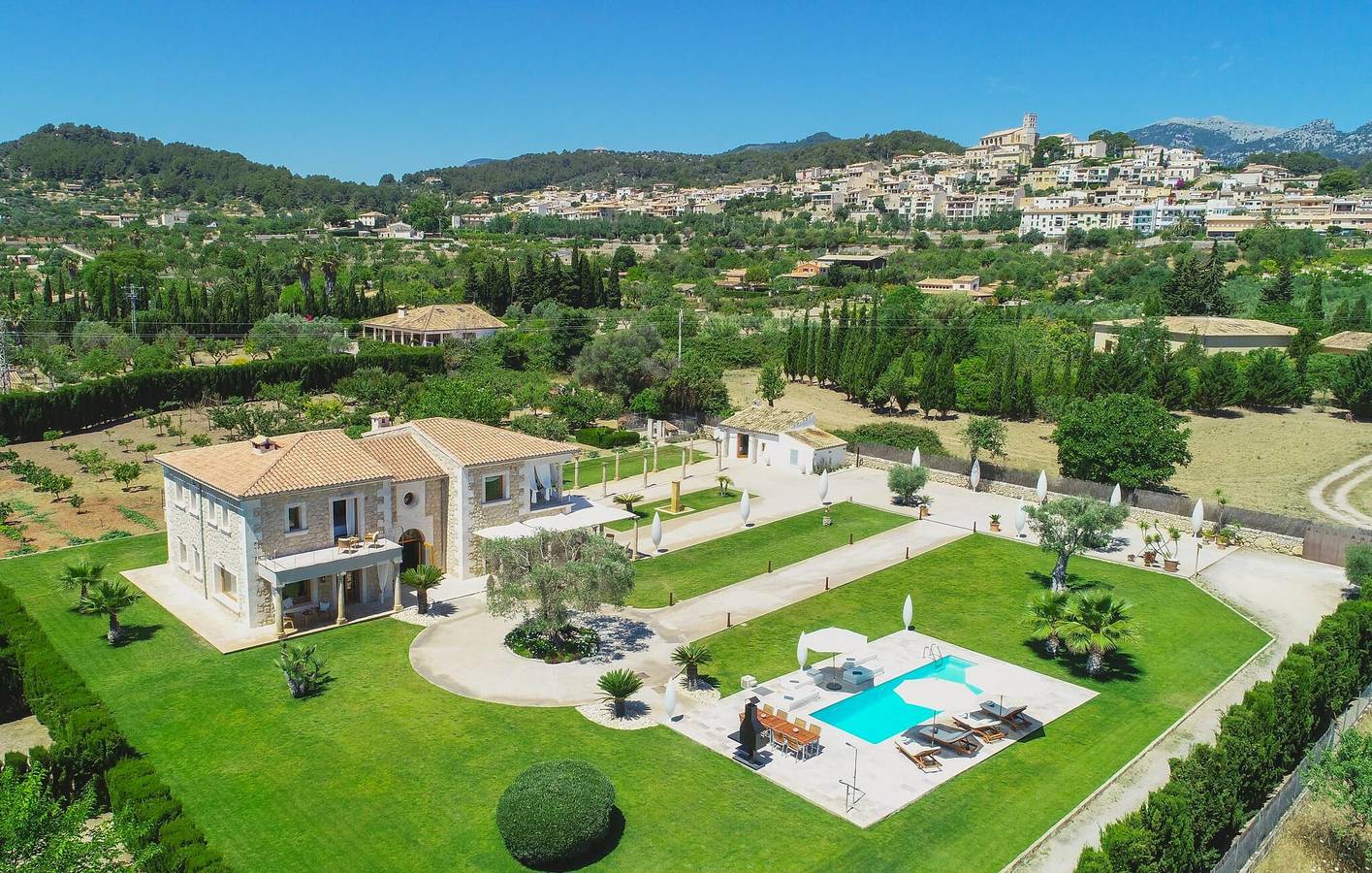 Modernes Apartment mit Pool 2km vom Zentrum von Selva in Selva, Mallorca Inselmitte