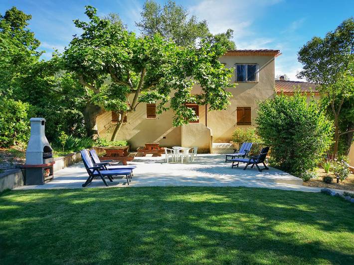 Gîte pour 4 personnes, avec Terrasse et Jardin