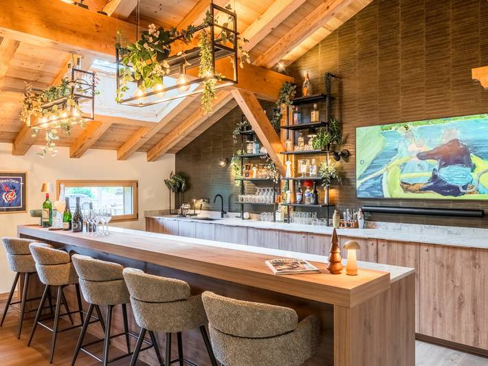 Gîte pour 15 personnes, avec jacuzzi et sauna ainsi que jardin et terrasse en Haute-Savoie - 2