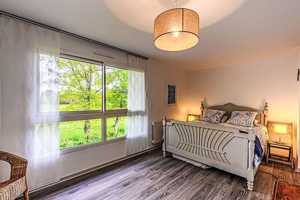 Stunning private villa for 6 guests with Wifi and Tv in Bono, Côte des Mégalithes