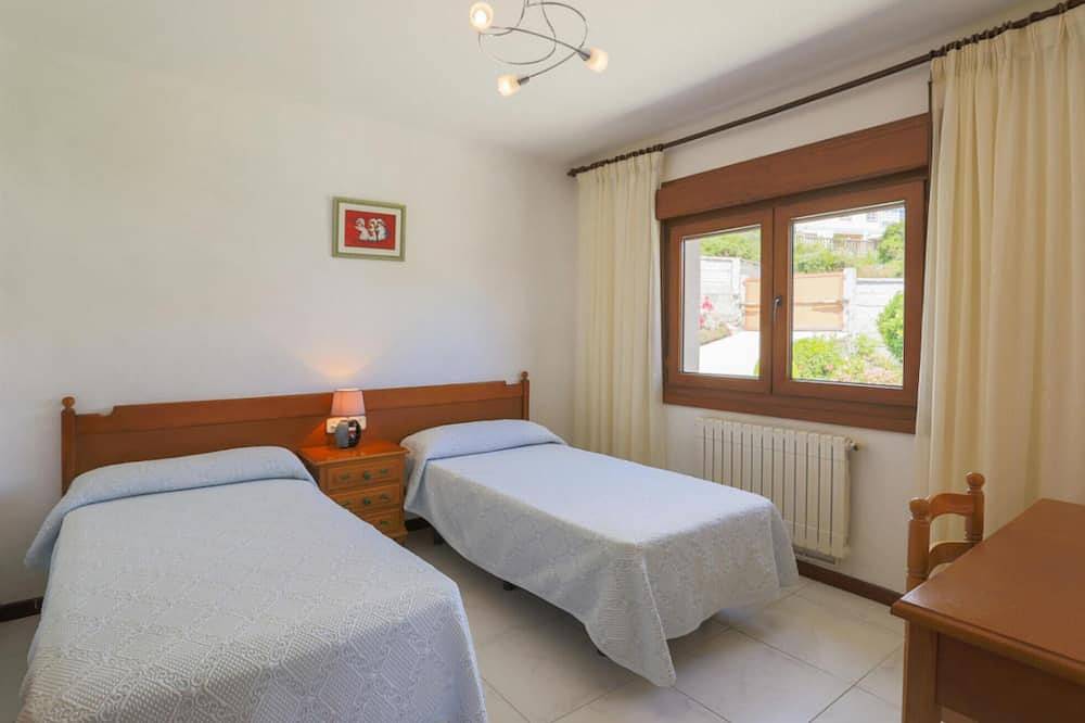 Mooi huis met 4 slaapkamers in Raxo in Poio, Rías Baixas