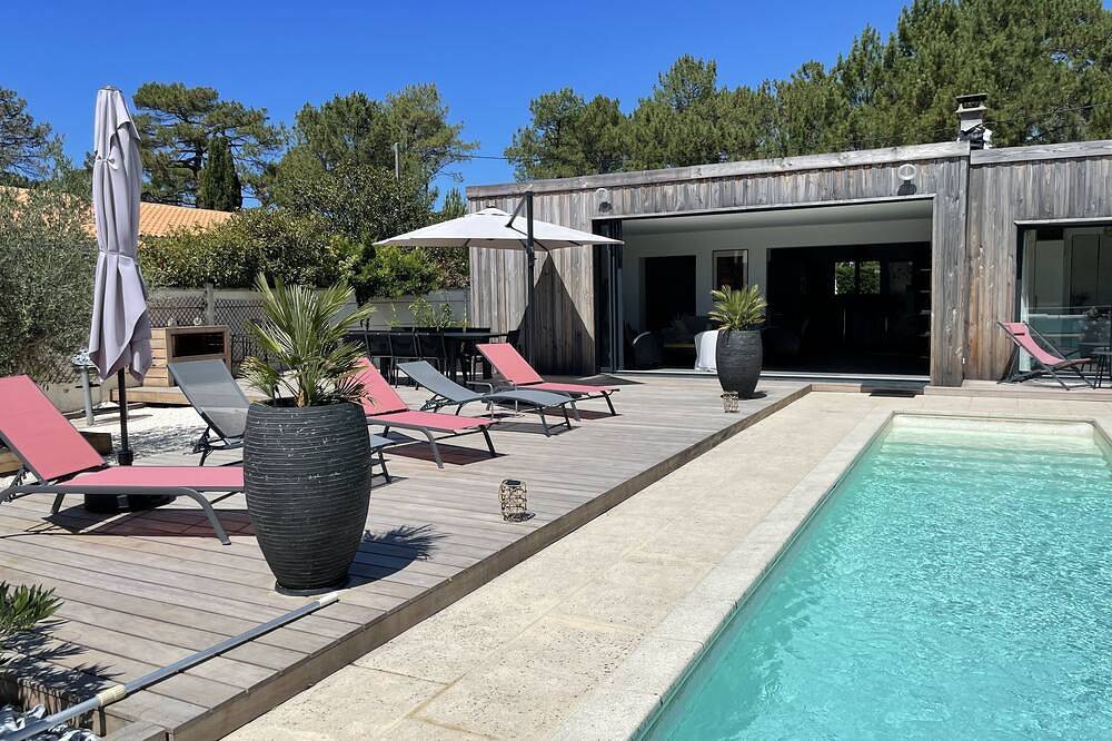 Grande maison avec piscine chauffée proche du lac de Cazaux pour 8 à10 personnes in Cazaux, La Teste-de-Buch