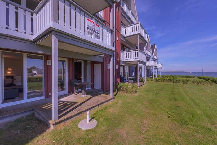 Ferienwohnung für 4 Personen, mit Terrasse und Seeblick sowie Sauna in Röbel-Müritz