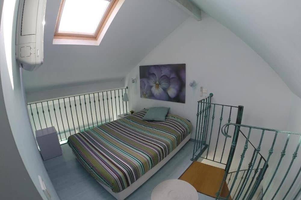 Ganze Wohnung, Studio-Standard-Ensuite mit Bad-Stadtblick-3 Star in Milly-la-Forêt, Parc naturel régional du Gâtinais français