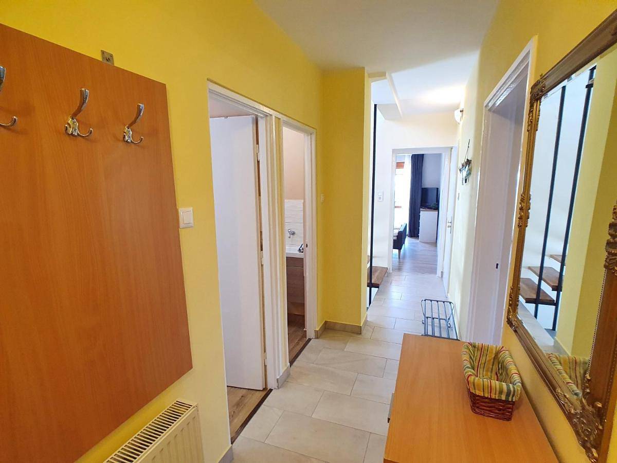 No 100 Andras holiday home with everlasting panoramic view in a quiet area in Vonyarcvashegy, Balaton Hochland Nationalpark