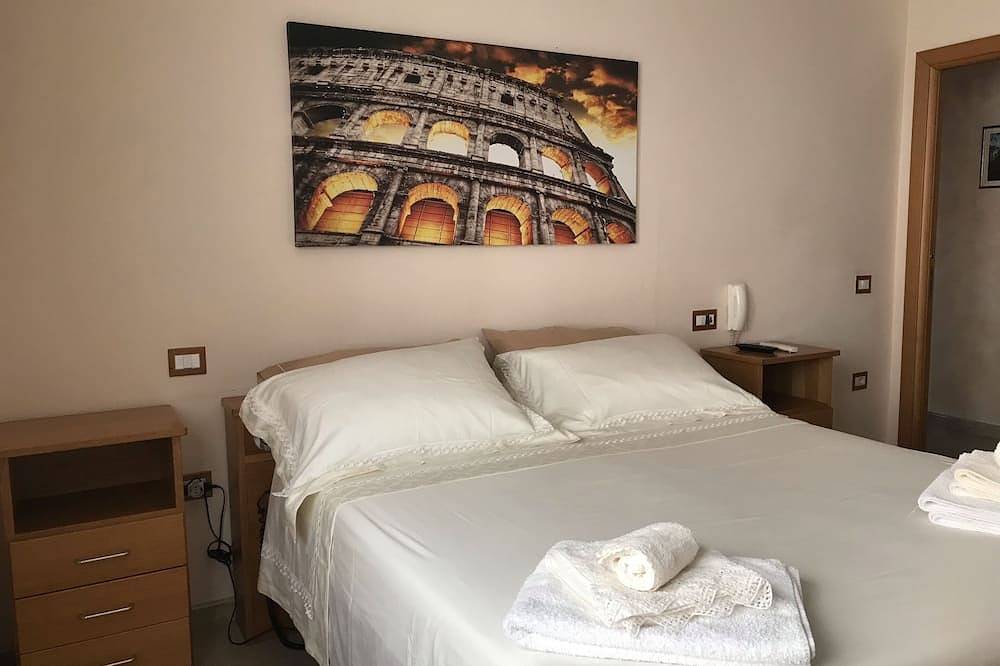 Apartamento entero, Tower view apartment in the city center in Velletri, Castelli Romani