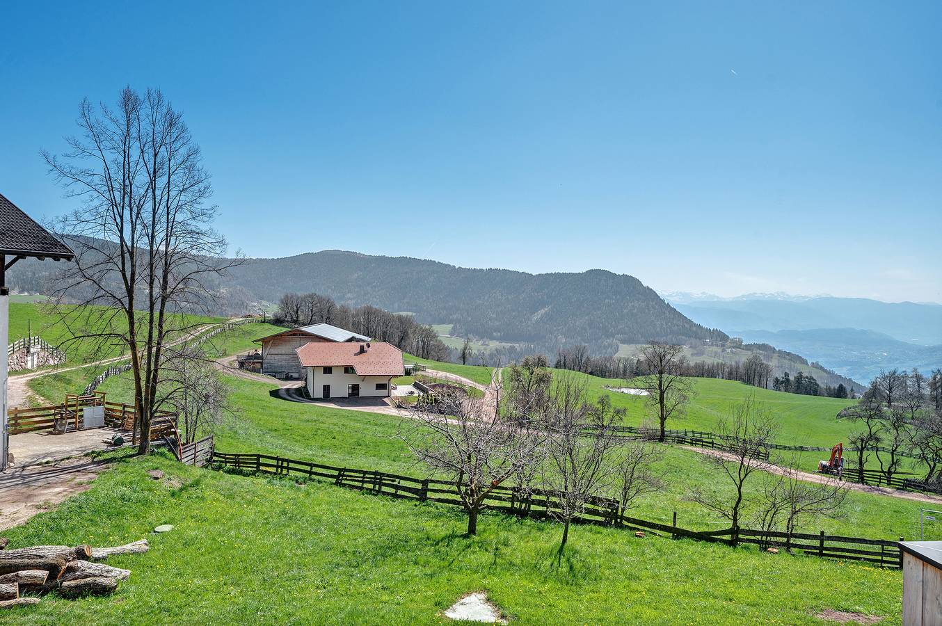 Ganze Wohnung, Ferienwohnung 'Moarhof Rosmarin' mit Bergblick, privater Terrasse und Wi-Fi in Schlaneid, Mölten