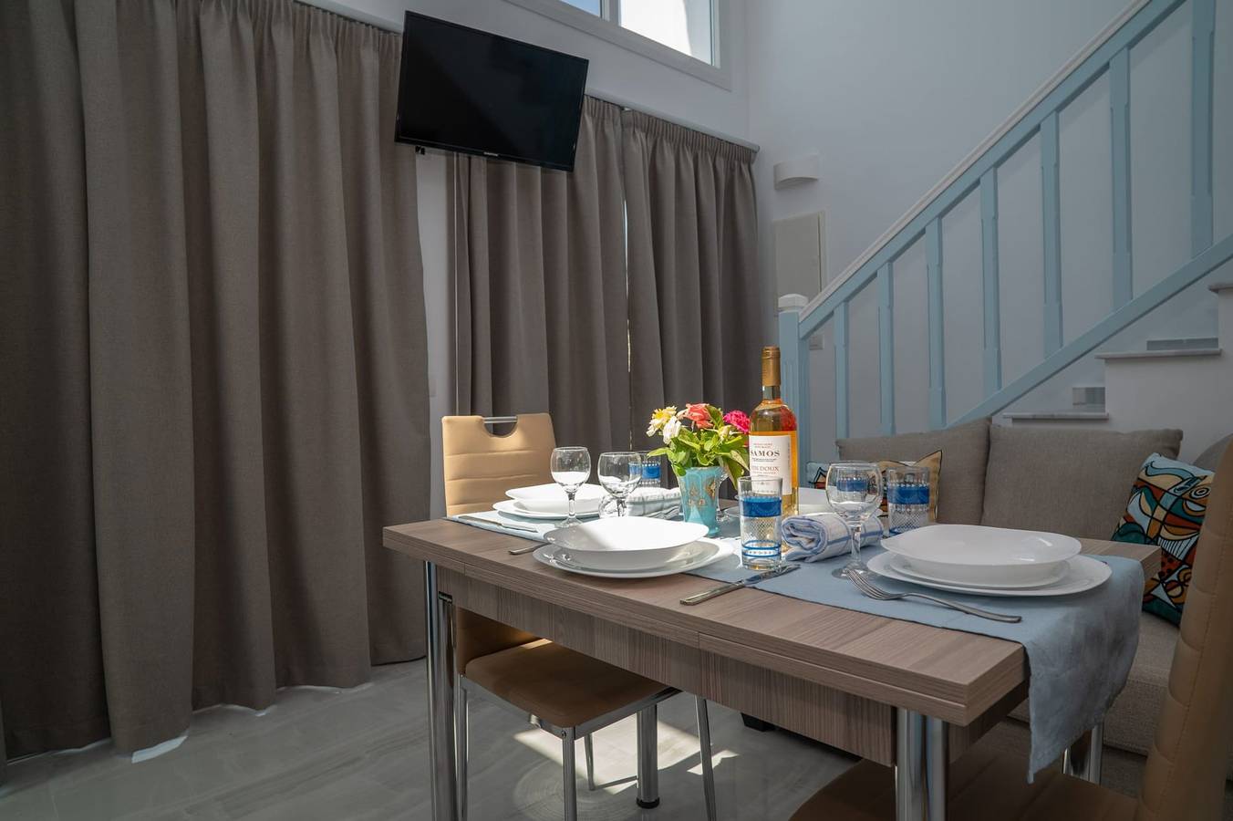 Villa voor 4 personen met terras in Ormos Koumeikon, Samos