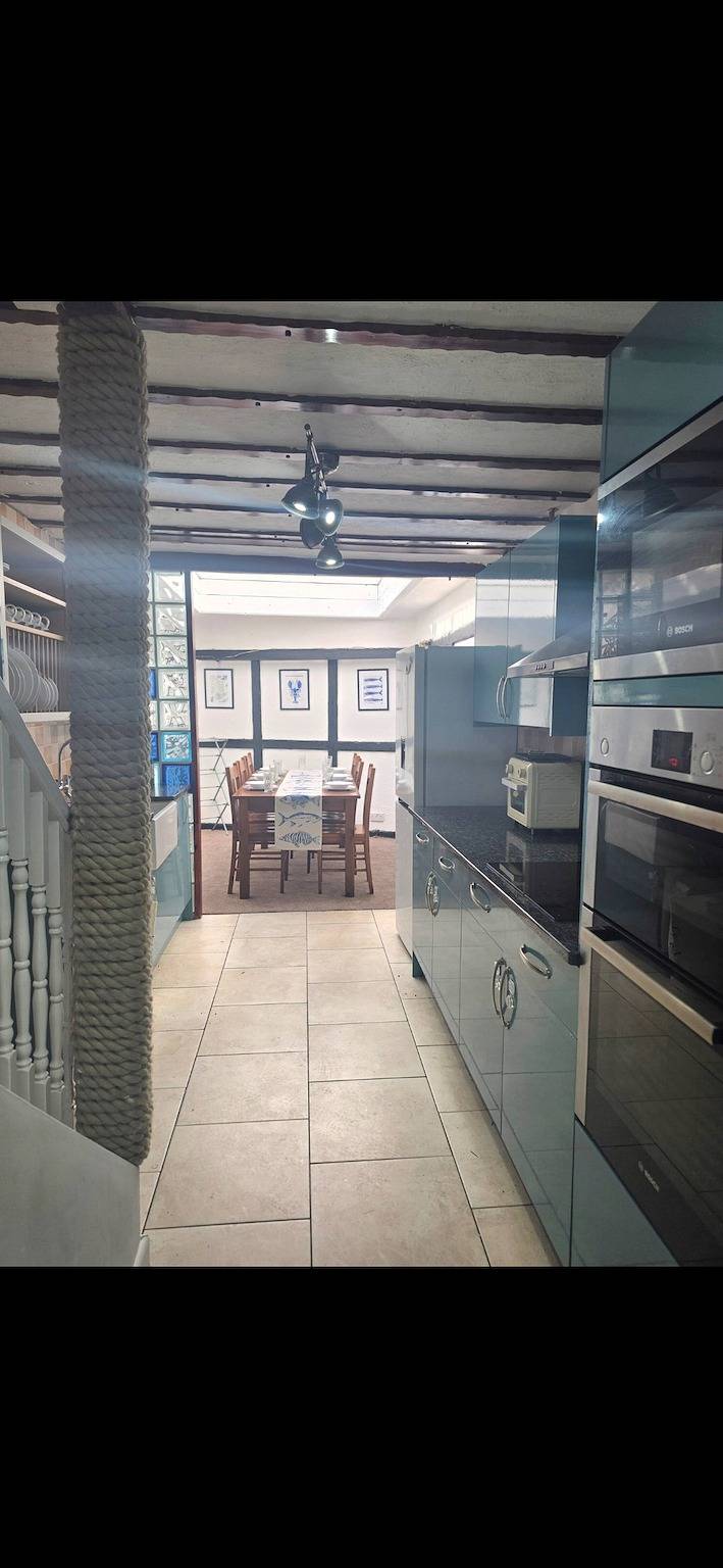 Bespoke holiday home by the jurassic coast in Teignmouth, Devon