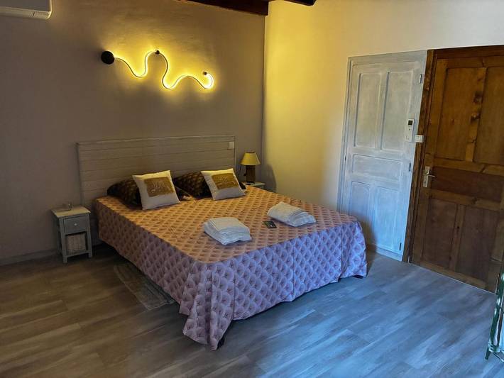 Gîte pour 2 personnes, avec jardin et vue à Saint-Sauveur-de-Cruzières - 4