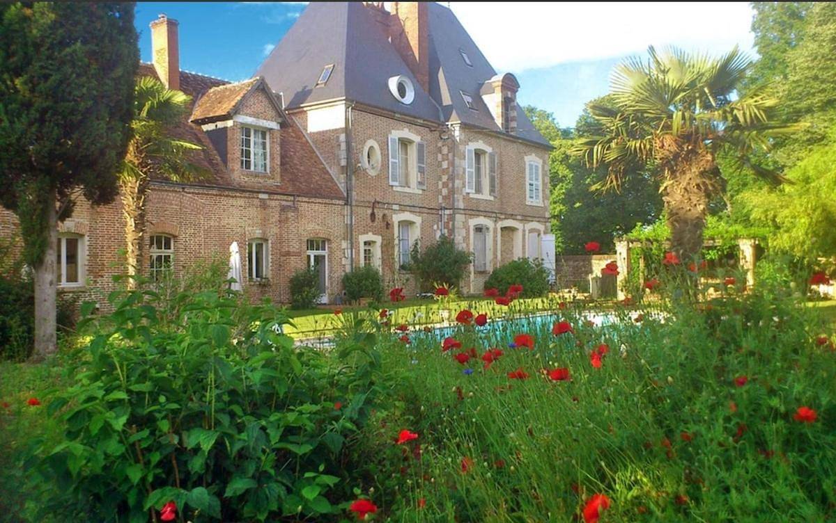 Exceptional 17th-century castle in Brinon-sur-Sauldre, Sologne