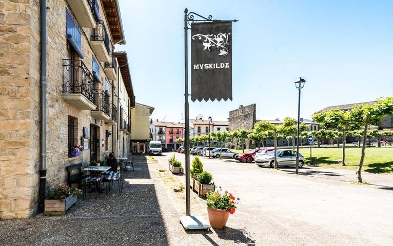 Casa rural para 11 personas, con vistas y jardín en Comarca de Aoiz - 2
